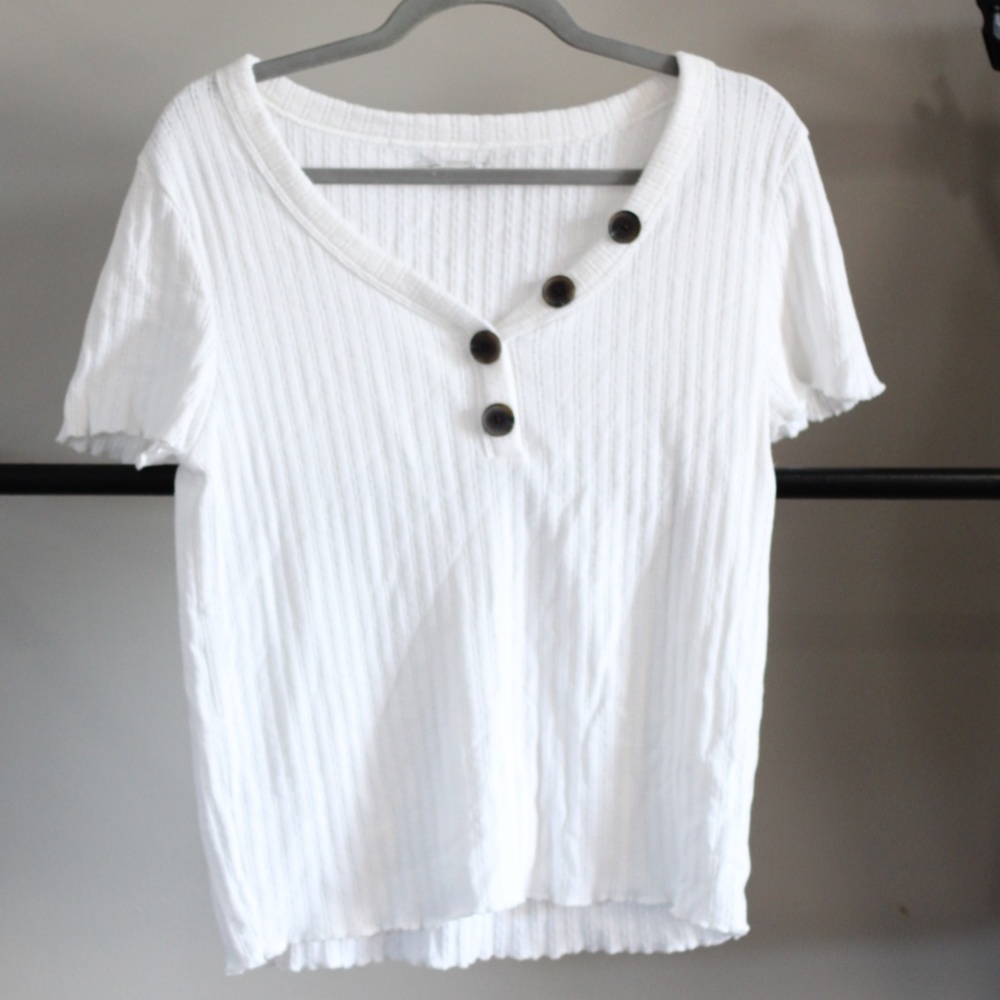 American eagle outfitters white knit\ripped top, size XL